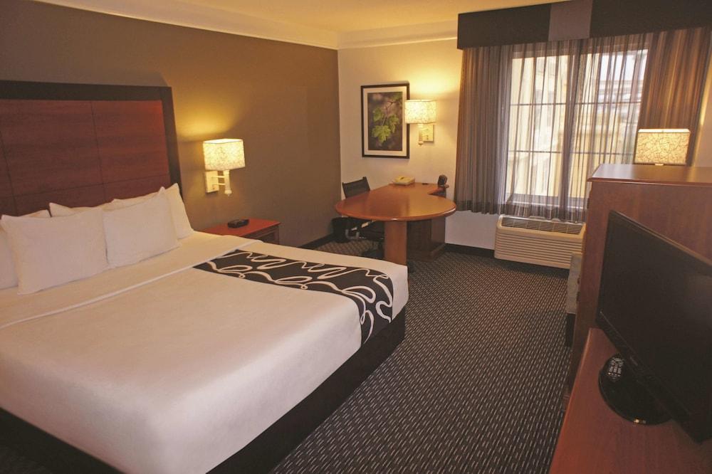 La Quinta By Wyndham San Antonio Airport Hotell Eksteriør bilde
