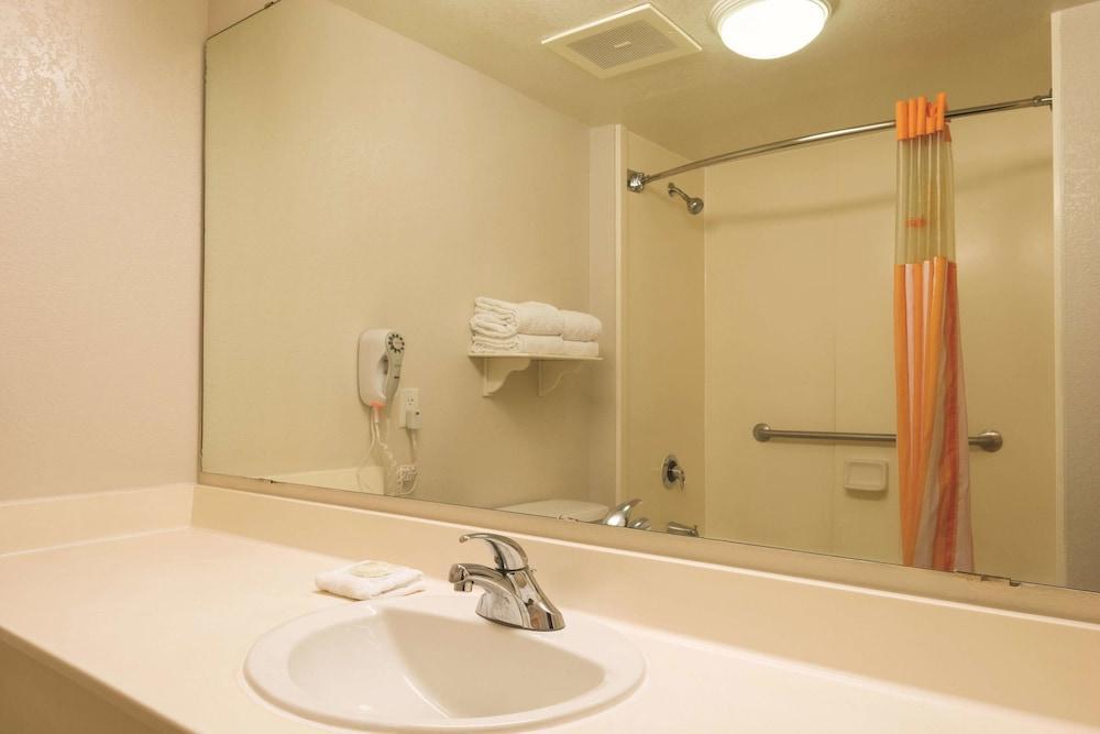 La Quinta By Wyndham San Antonio Airport Hotell Eksteriør bilde