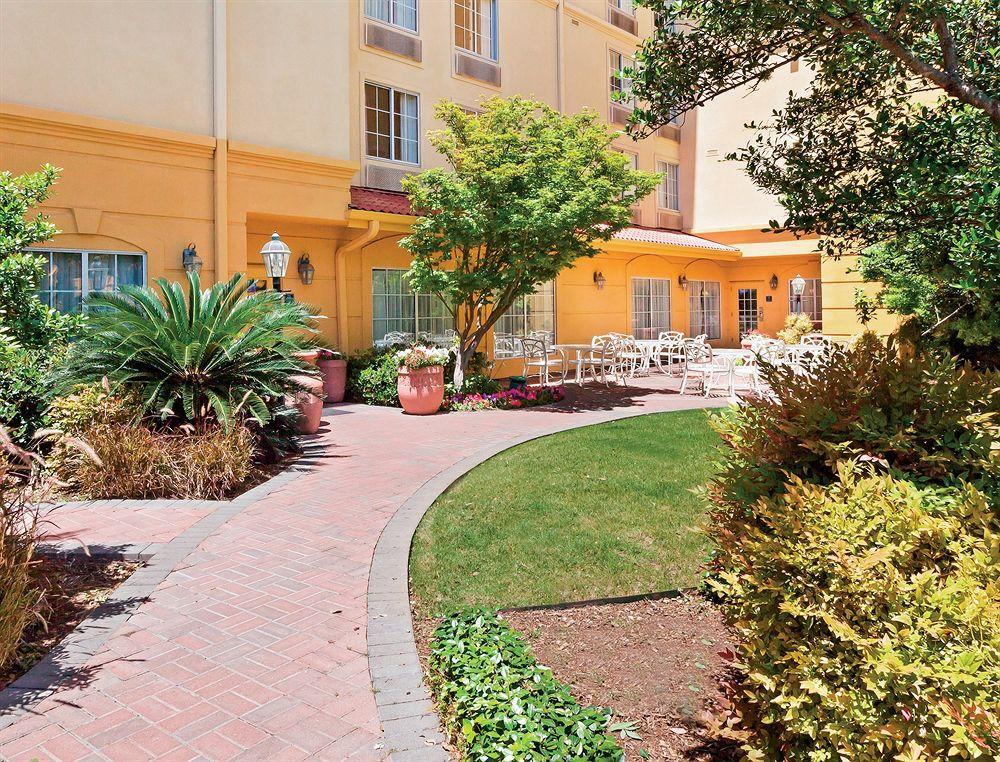 La Quinta By Wyndham San Antonio Airport Hotell Eksteriør bilde