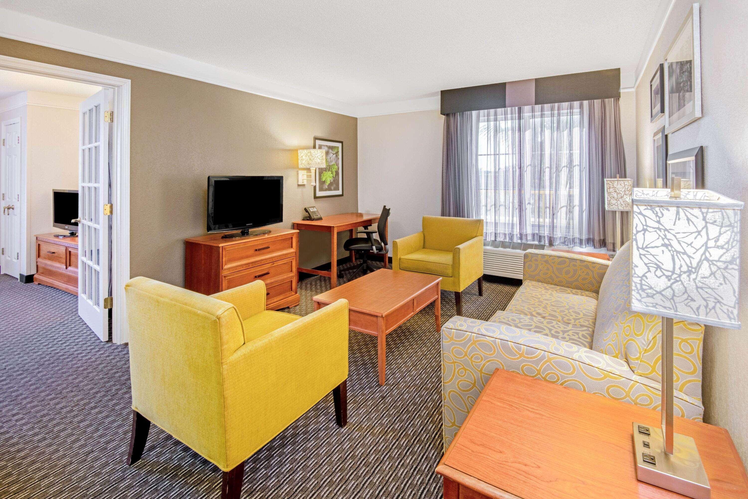 La Quinta By Wyndham San Antonio Airport Hotell Eksteriør bilde