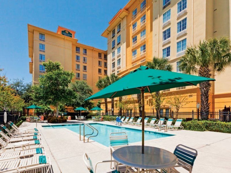 La Quinta By Wyndham San Antonio Airport Hotell Eksteriør bilde
